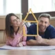 Um casal realiza o sonho com o consórcio para construção de casa.